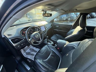 Used 2019 Jeep Cherokee - photo 1