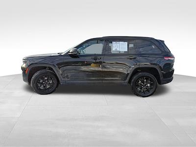 Used 2024 Jeep Grand Cherokee - photo 1