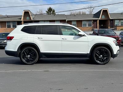 Used 2018 Volkswagen Atlas - photo 1
