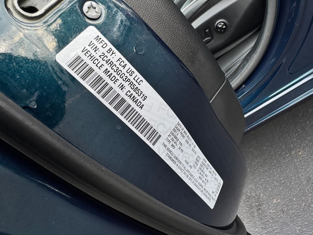 Used 2023 Chrysler Pacifica - photo 27