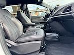 2025 Chrysler Pacifica FWD Minivan for sale #48158 - photo 3