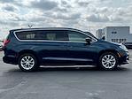 Used 2025 Chrysler Pacifica Select Minivan for sale #48159 - photo 1