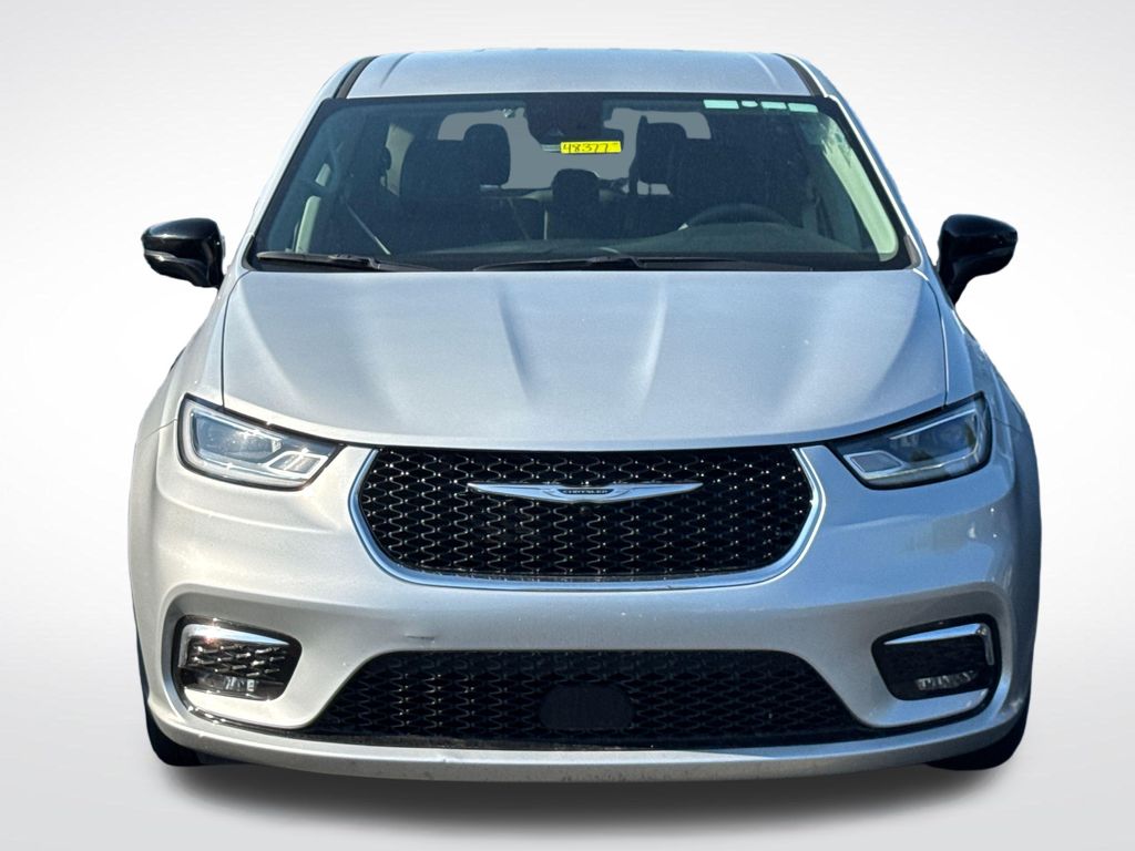 Used 2024 Chrysler Pacifica - photo 6