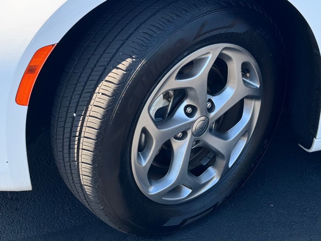 Used 2023 Chrysler Pacifica - photo 11