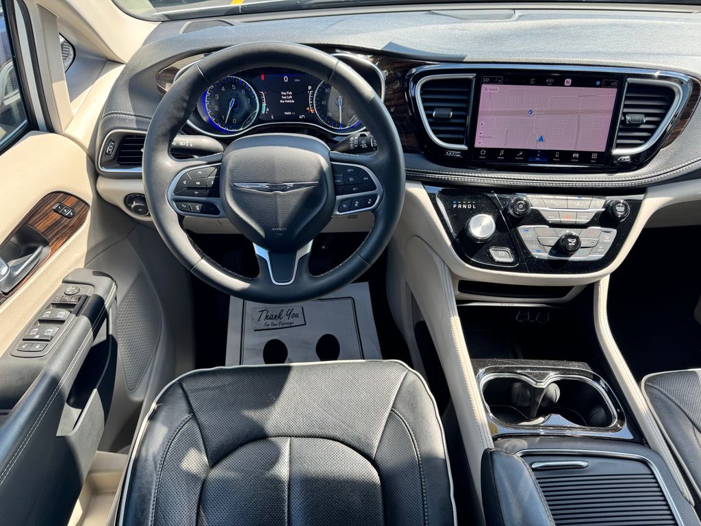 Used 2023 Chrysler Pacifica - photo 22