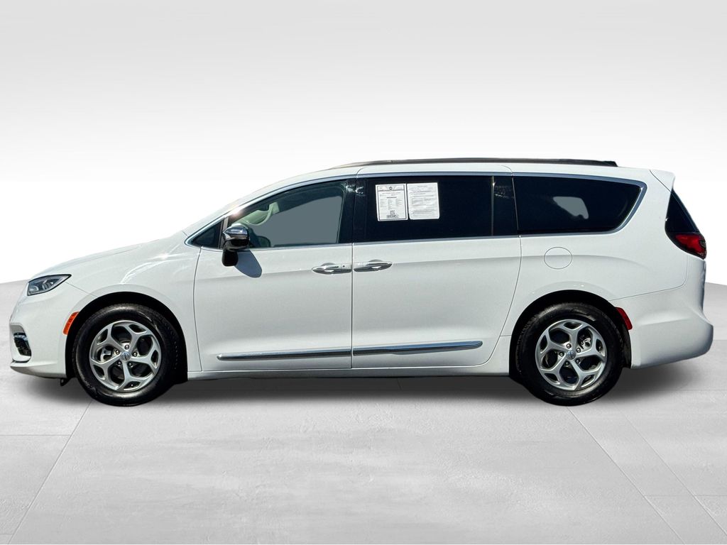 Used 2023 Chrysler Pacifica - photo 7
