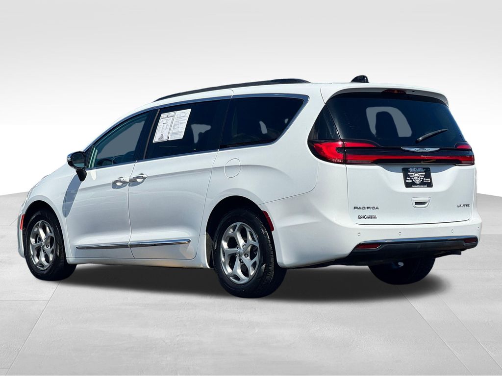 Used 2023 Chrysler Pacifica - photo 5