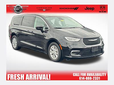 2024 Chrysler Pacifica FWD Minivan for sale #48706 - photo 1