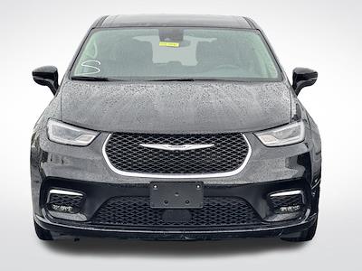 2024 Chrysler Pacifica FWD Minivan for sale #48706 - photo 2