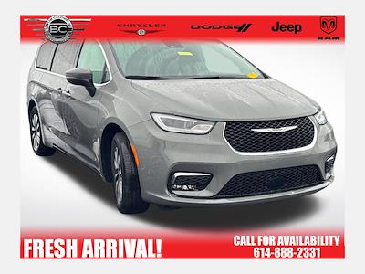 2023 Chrysler Pacifica FWD Minivan for sale #48805P - photo 1