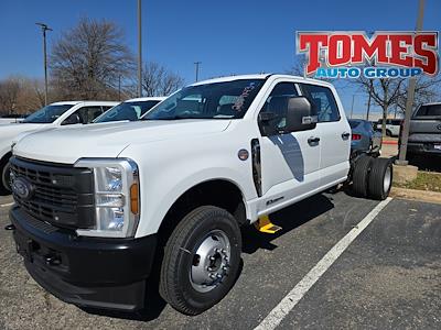 2025 Ford F-350 XL Crew Cab DRW 4x4 6.7L Diesel V8 179" Cab Chassis for sale #25T7143 - photo 1