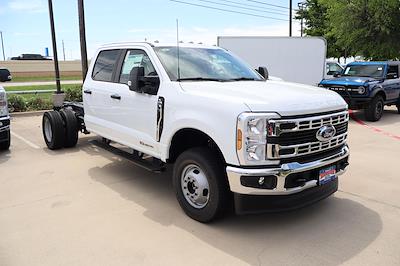 2025 Ford F-350 XL Crew Cab DRW 4x4 6.7L V8 Diesel 179" Cab Chassis for sale #25T8085 - photo 1