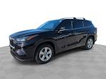 Used 2022 Toyota Highlander LE SUV for sale #NS095554 - photo 1