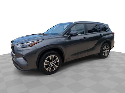 Used 2023 Toyota Highlander XLE SUV for sale #PS003536 - photo 1