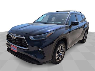 Used 2023 Toyota Highlander XLE SUV for sale #PS034452 - photo 1
