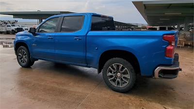 New 2025 Chevrolet Silverado 1500 LT Crew Cab 4x4 Pickup for sale #SG203915 - photo 2