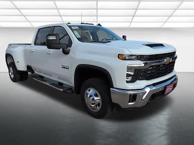 2026 Chevrolet Silverado 3500 Crew Cab 4WD Pickup for sale #TF145027 - photo 1