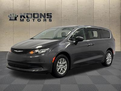 Used 2022 Chrysler Voyager - photo 1