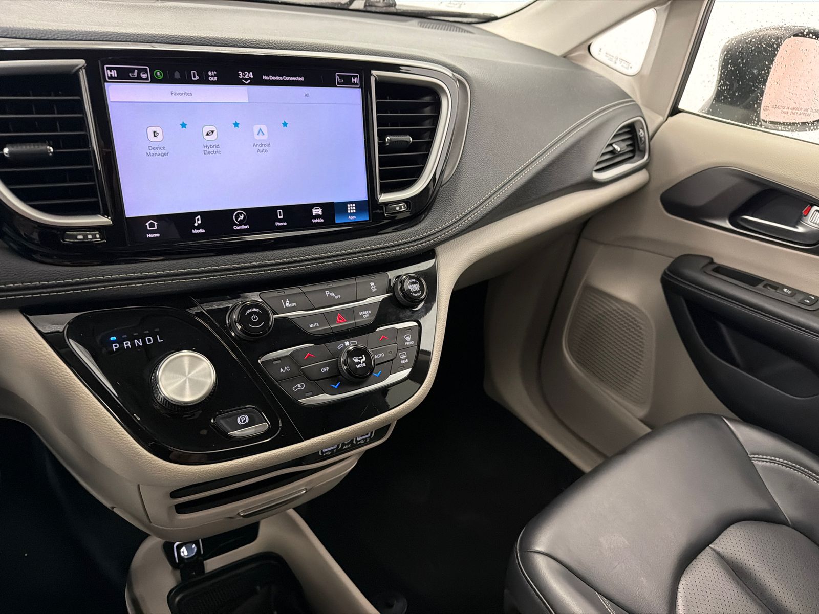 Used 2023 Chrysler Pacifica - photo 27