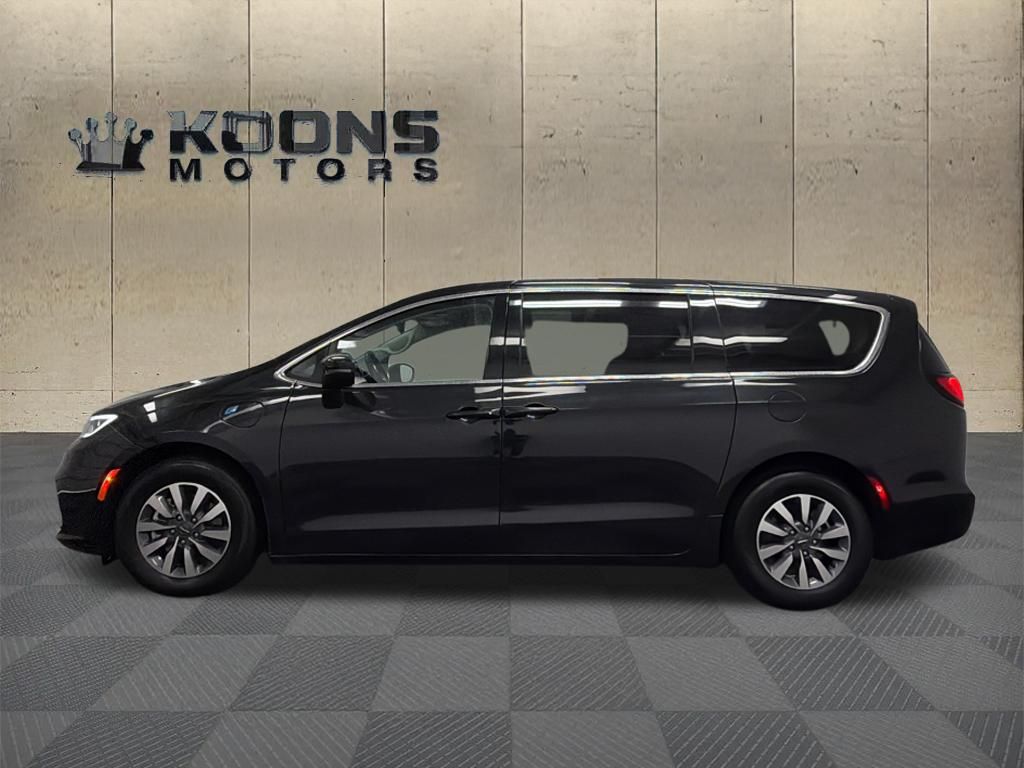 Used 2023 Chrysler Pacifica - photo 6