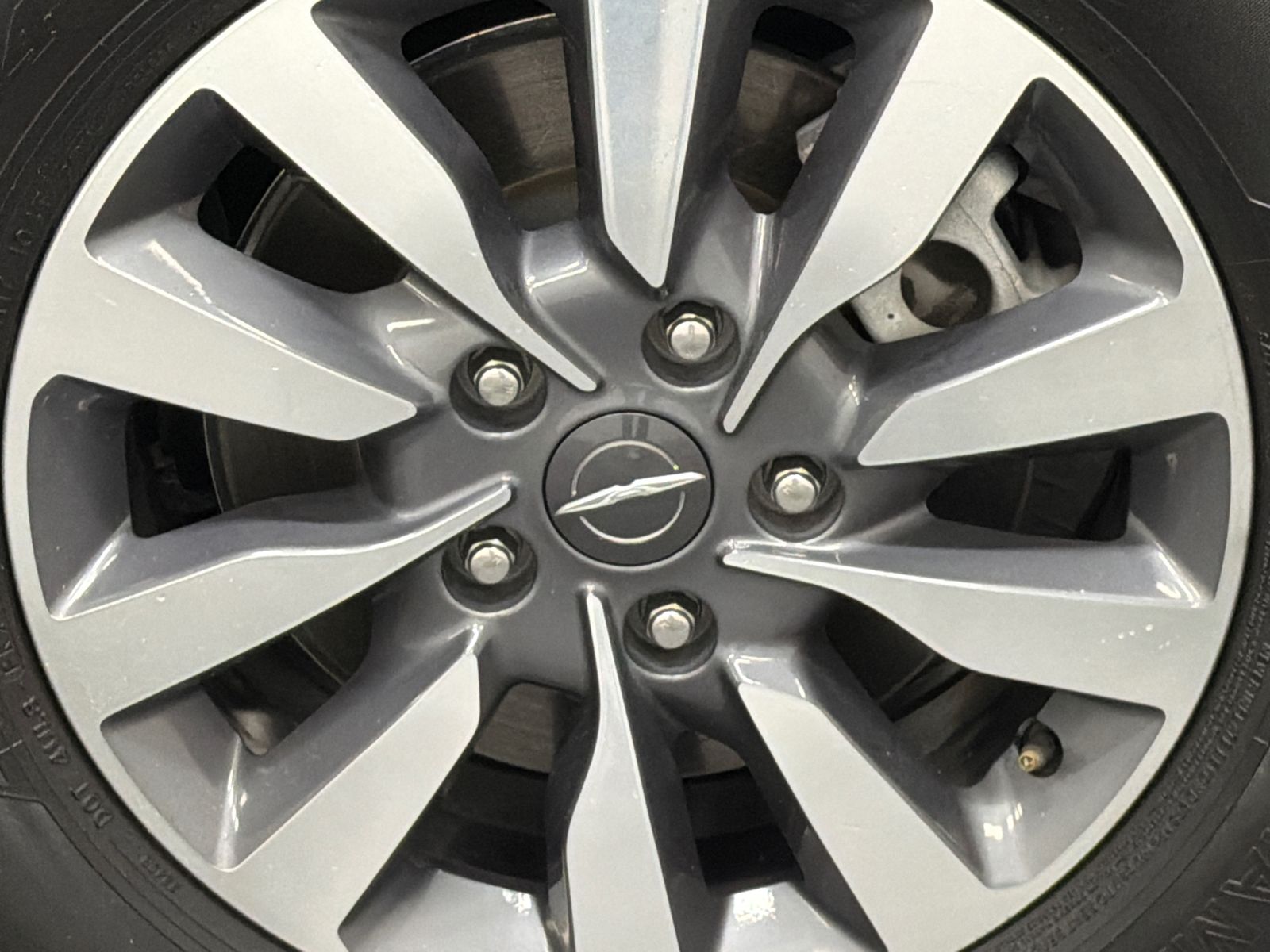 Used 2023 Chrysler Pacifica - photo 7