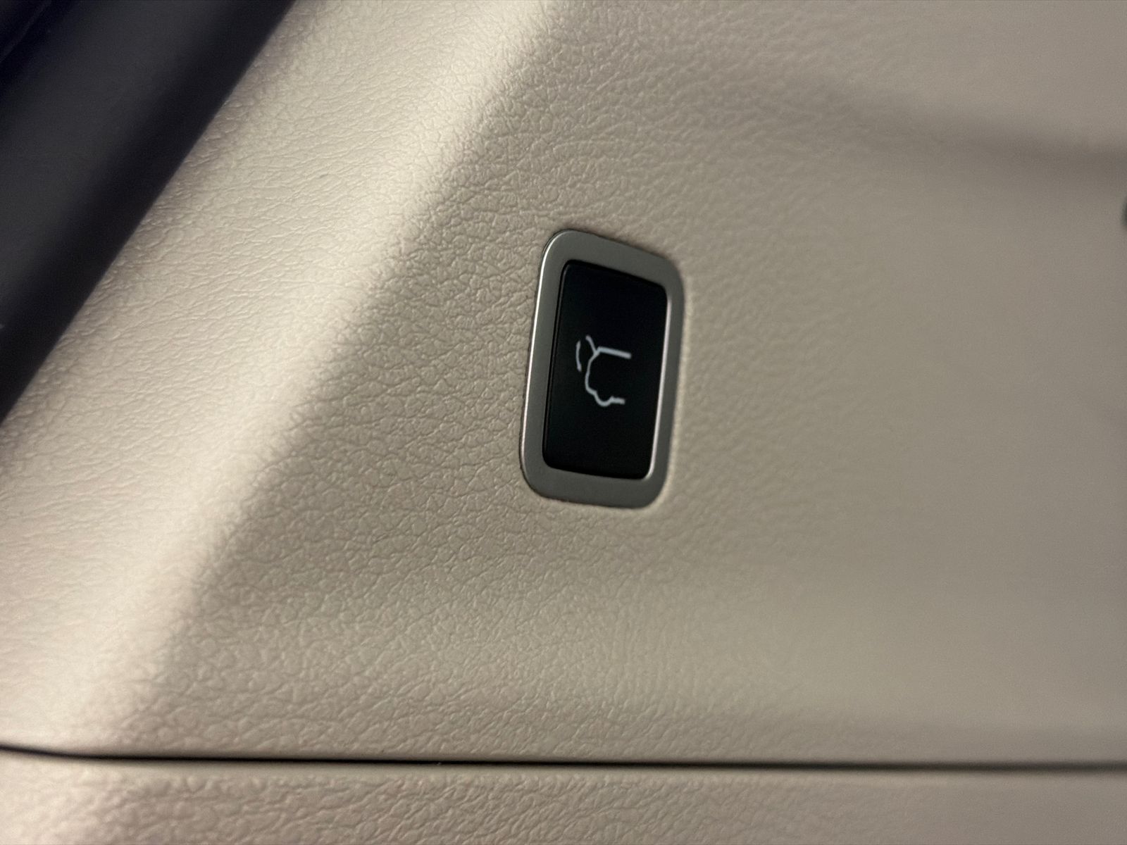 Used 2023 Chrysler Pacifica - photo 11