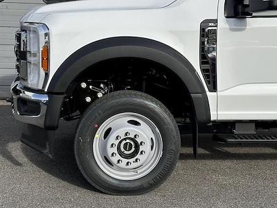 New 2025 Ford F-550 - photo 1