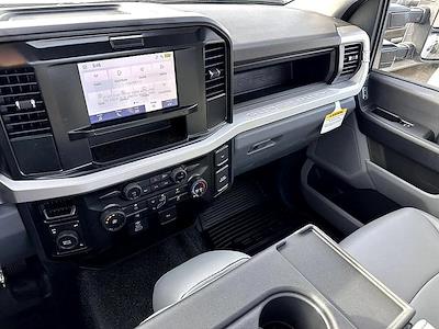 New 2025 Ford F-450 - photo 1