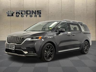 Used 2024 Kia Carnival - photo 1