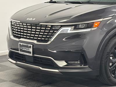 Used 2024 Kia Carnival - photo 1