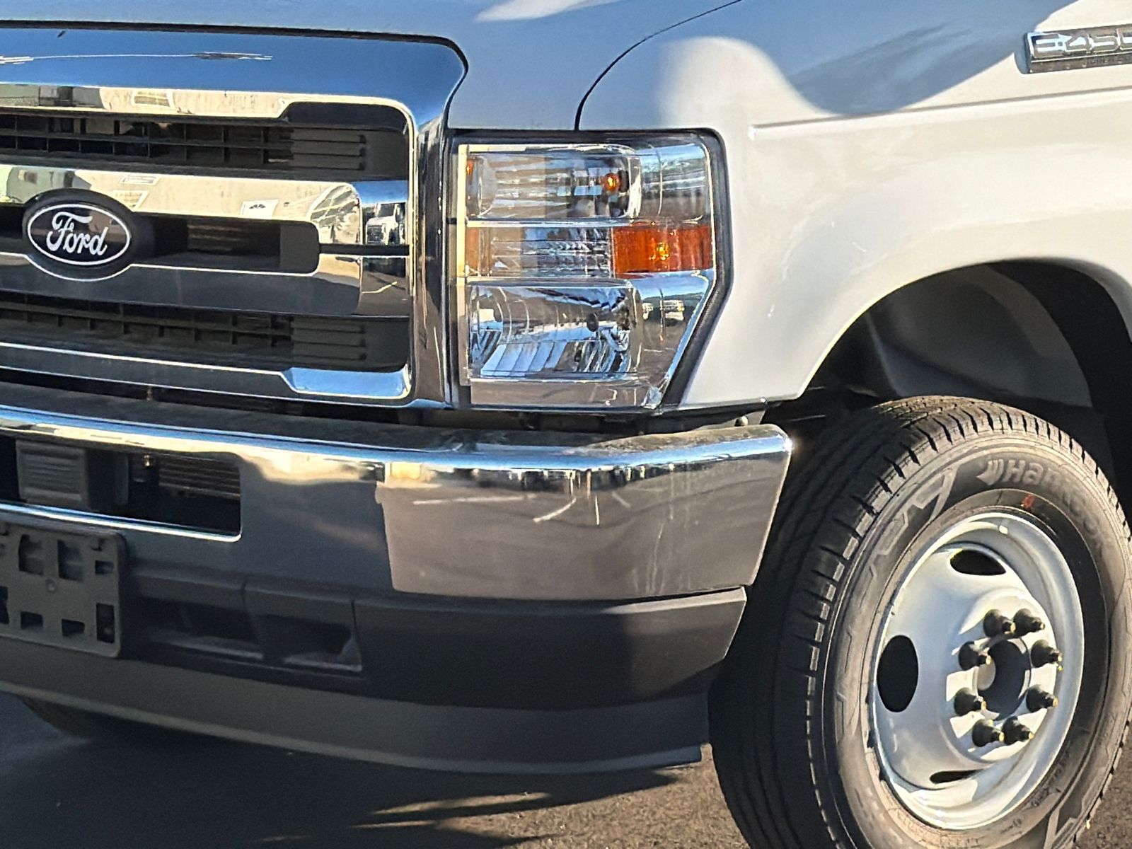 New 2026 Ford E-450 - photo 12