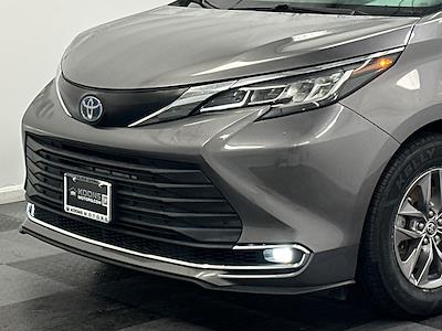 2021 Toyota Sienna FWD Minivan for sale #P2743 - photo 2