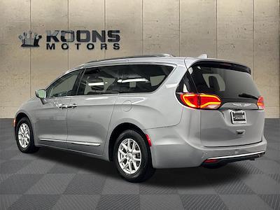 2020 Chrysler Pacifica FWD Minivan for sale #PE2739 - photo 2