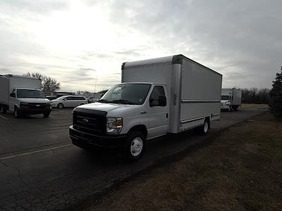 Used 2022 Ford E-350 - photo 1