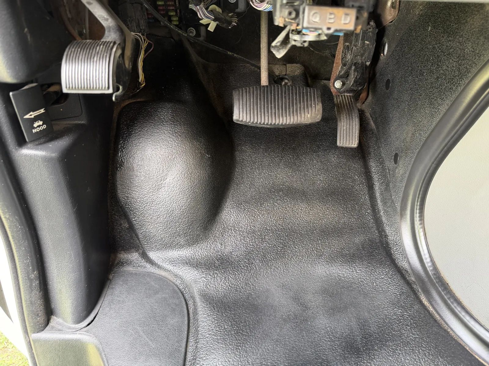 Used 2015 Ford E-350 - photo 7