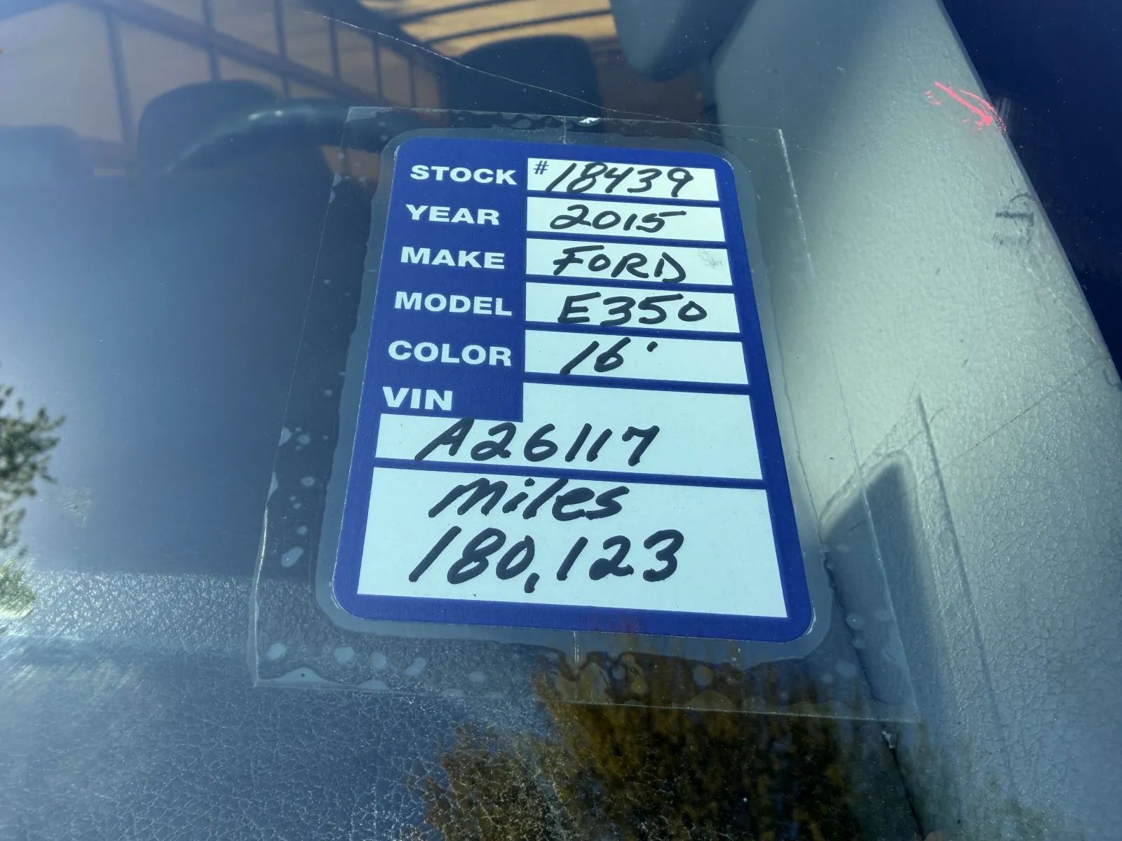 Used 2015 Ford E-350 - photo 16