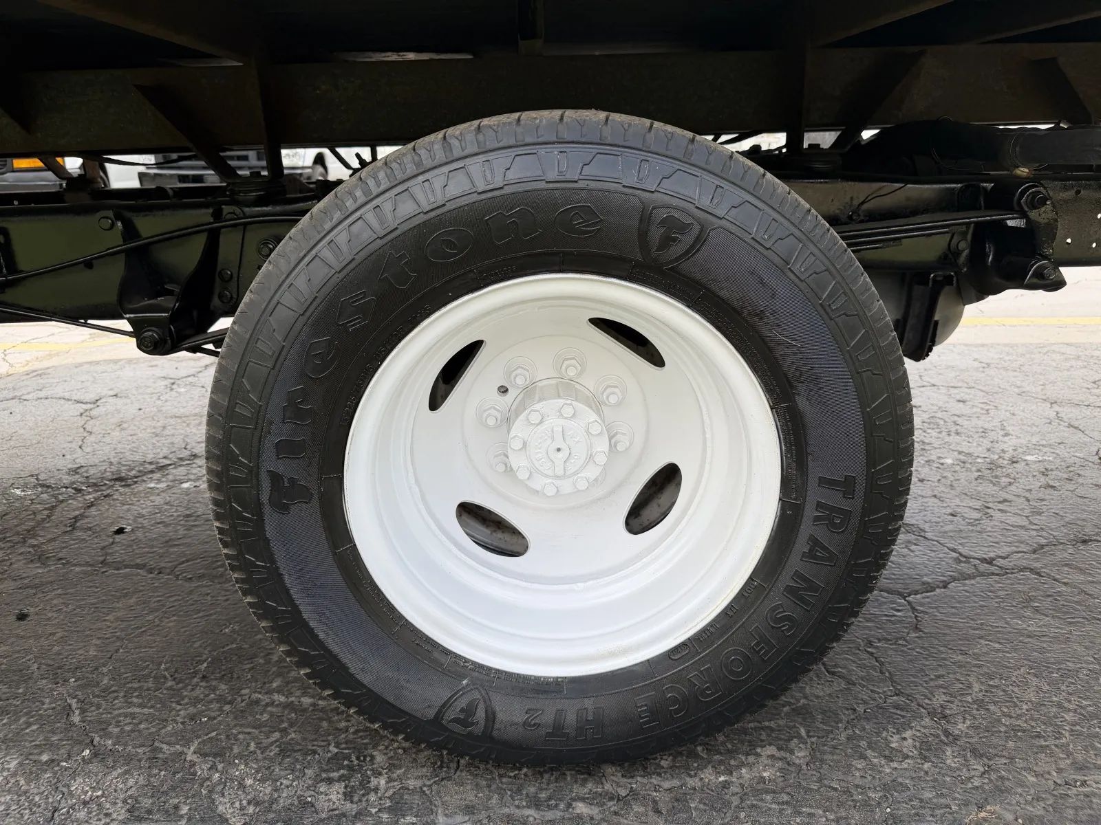 Used 2015 Ford E-350 - photo 18