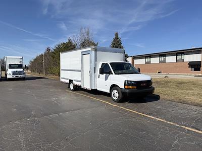 Used 2022 GMC Savana 3500 - photo 1