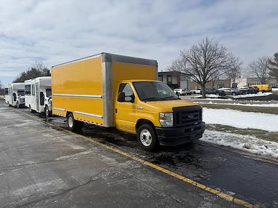 Used 2022 Ford E-350 - photo 1