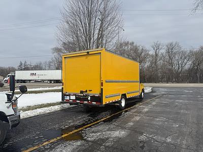 Used 2022 Ford E-350 - photo 1