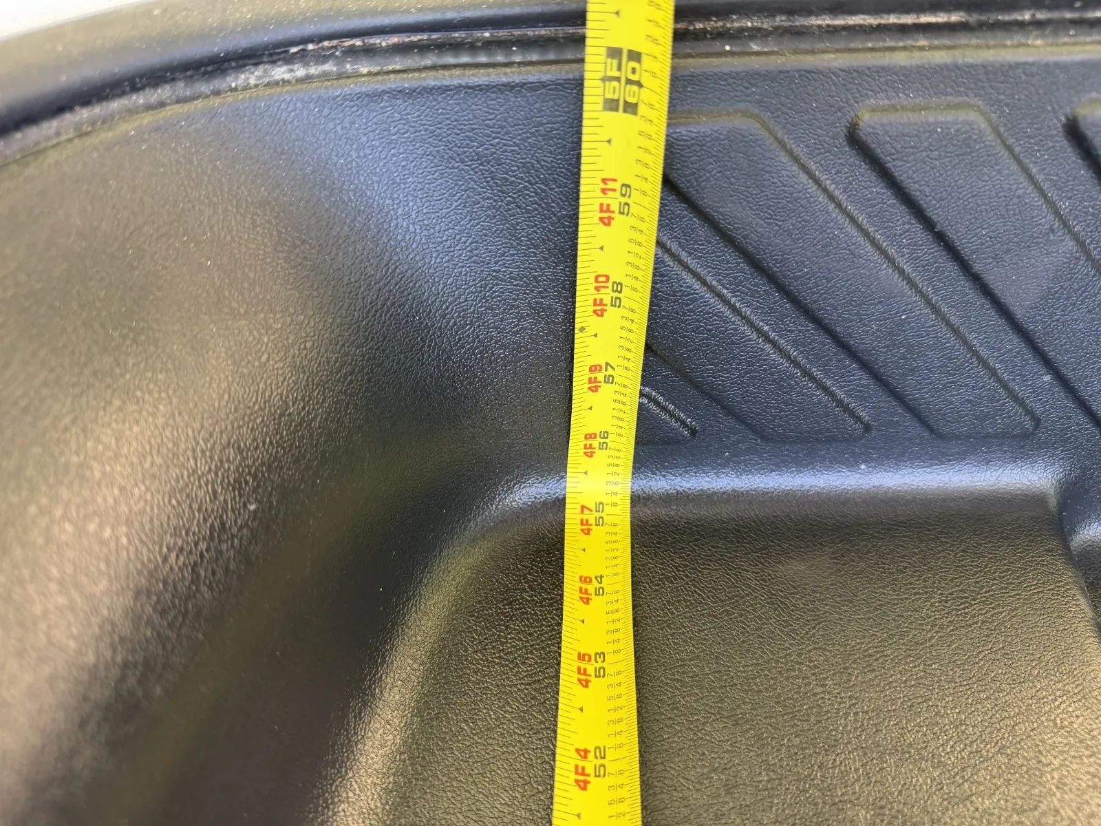 Used 2022 Ford E-350 - photo 2