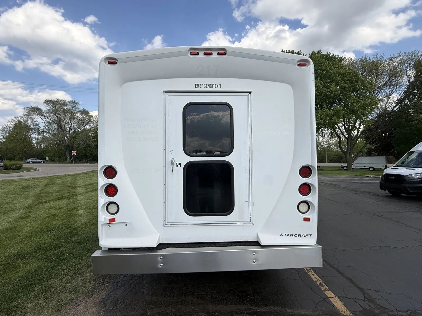 Used 2016 Ford E-450 - photo 7