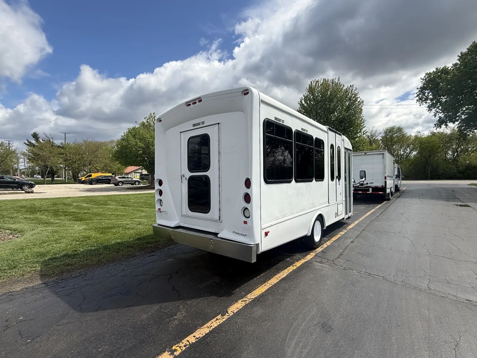 Used 2016 Ford E-450 - photo 23