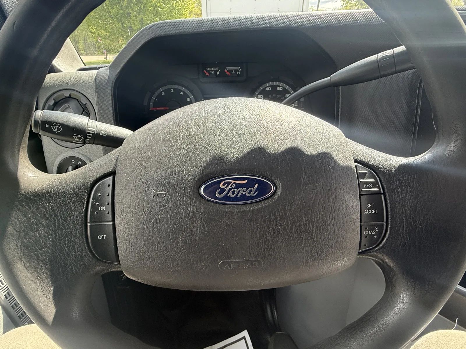 Used 2016 Ford E-450 - photo 10