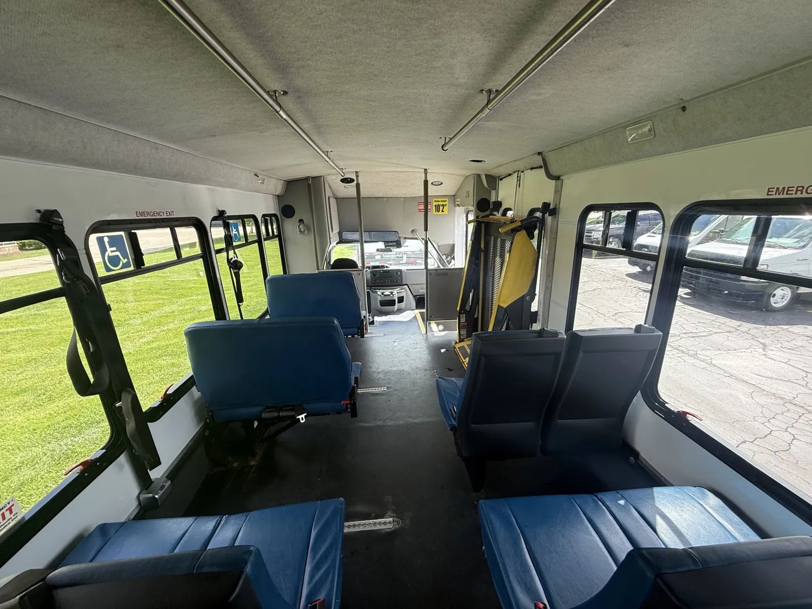 Used 2016 Ford E-450 - photo 14