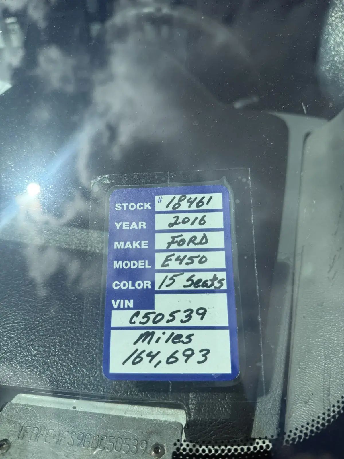 Used 2016 Ford E-450 - photo 18