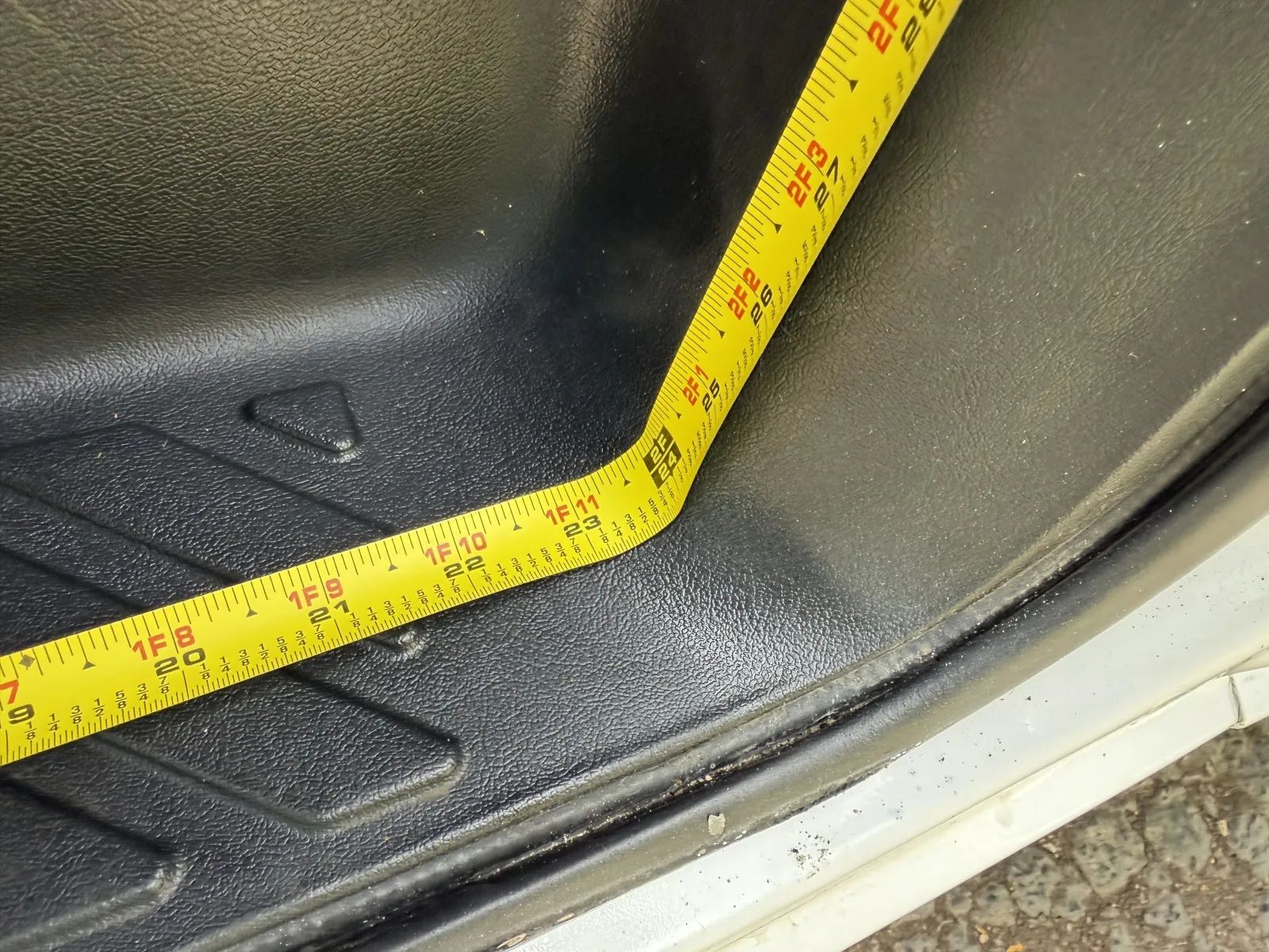 Used 2022 Ford E-350 - photo 26