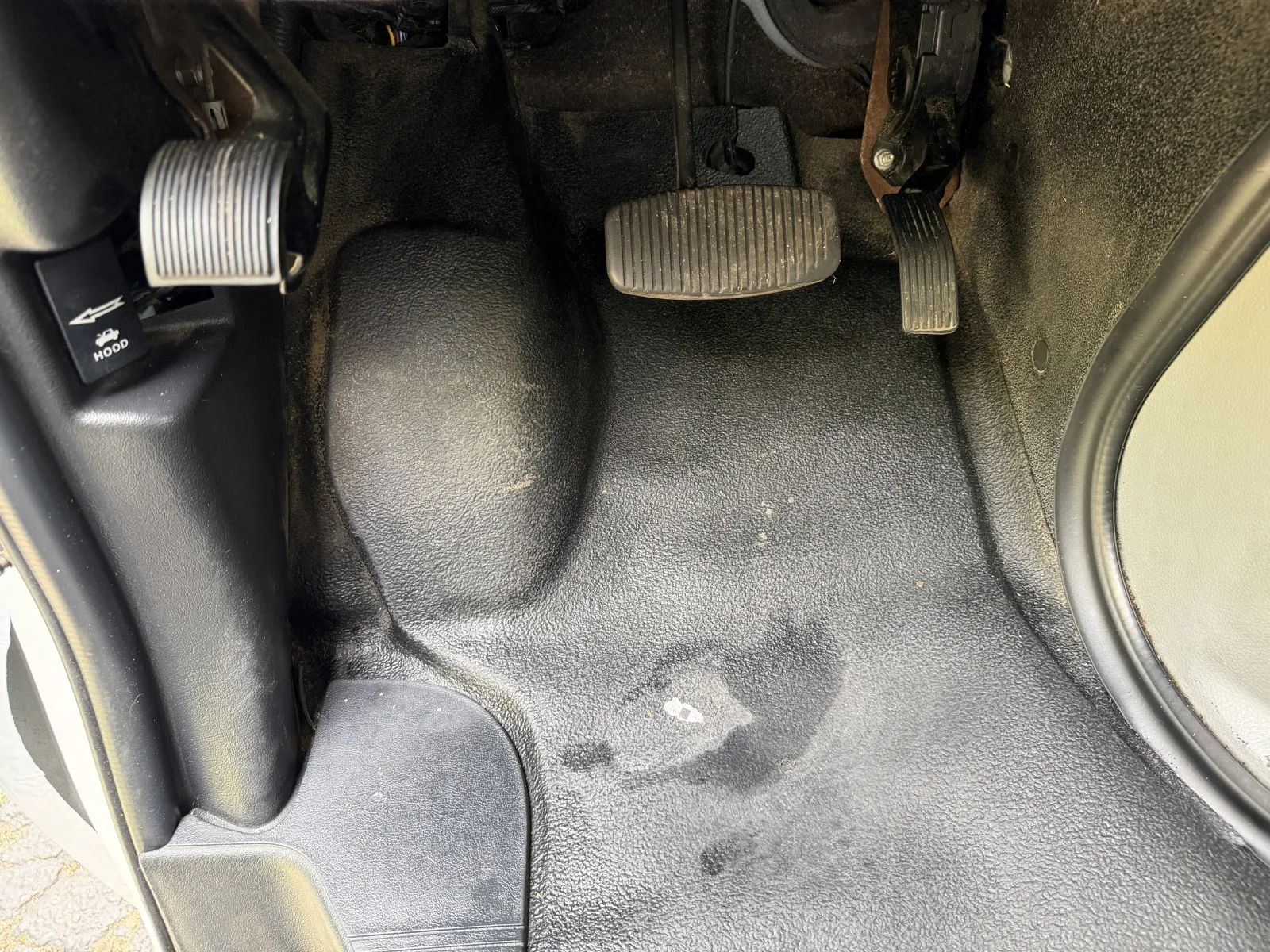 Used 2022 Ford E-350 - photo 31