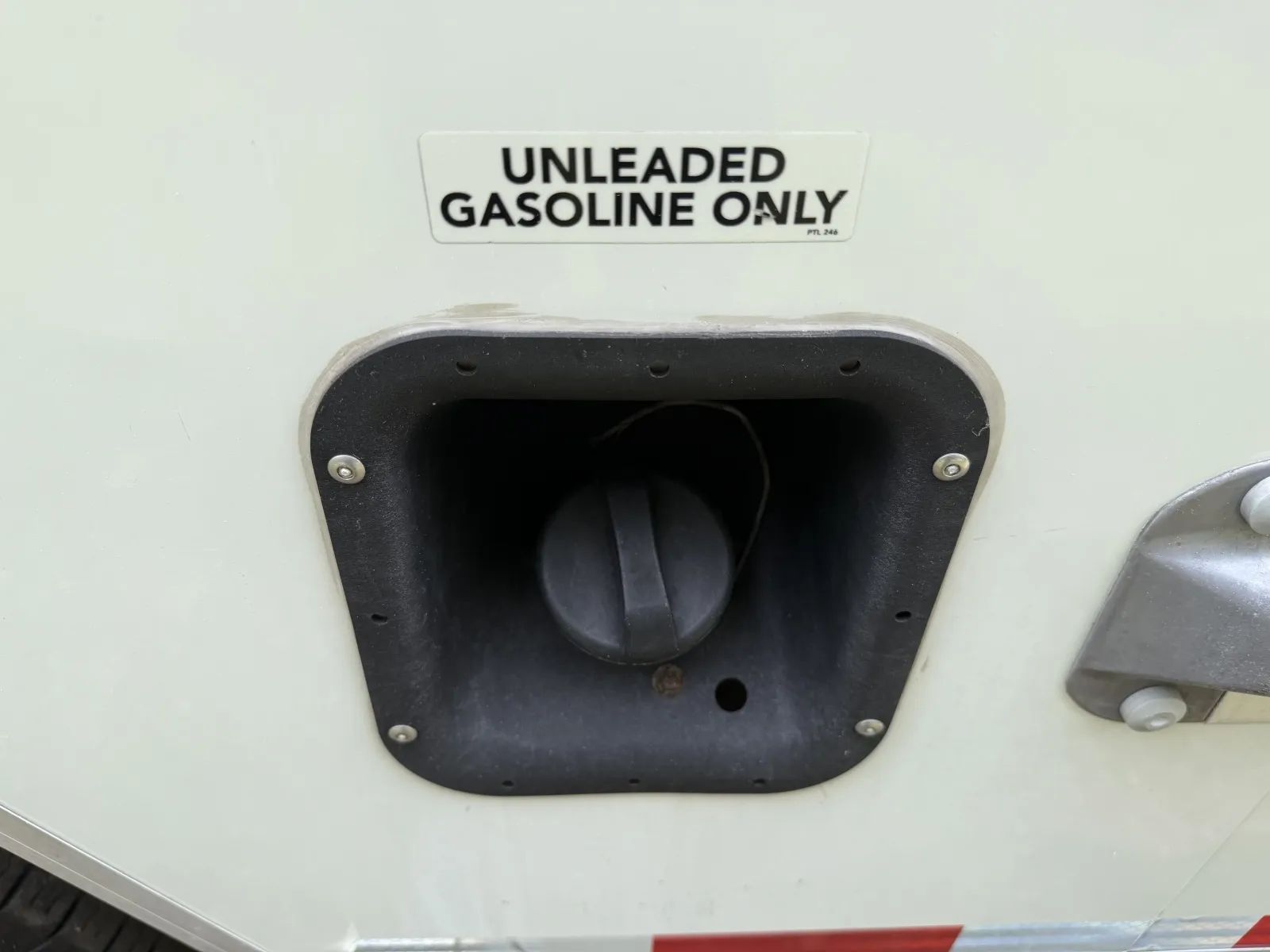Used 2022 Ford E-350 - photo 6