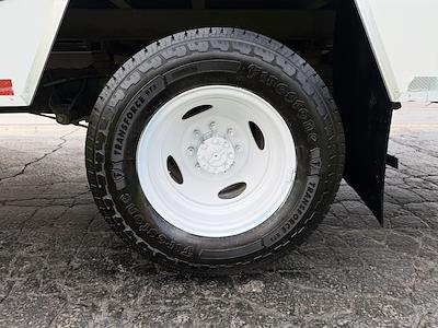 Used 2022 Ford E-350 - photo 1